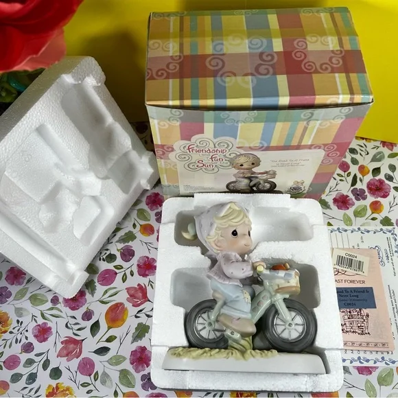 🛑SOLD🛑 PRECIOUS MOMENTS “The Road To A Friend Is Never Long” Figurine C0024 - Picture 17 of 17